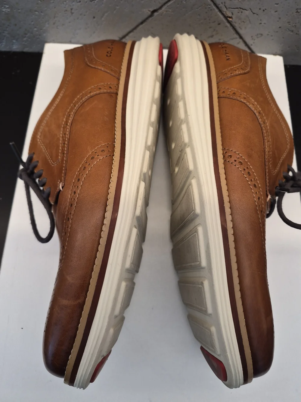 Cole Haan British Tan Classic Brogue Perforations Short Wingtip Oxfords Size 11.